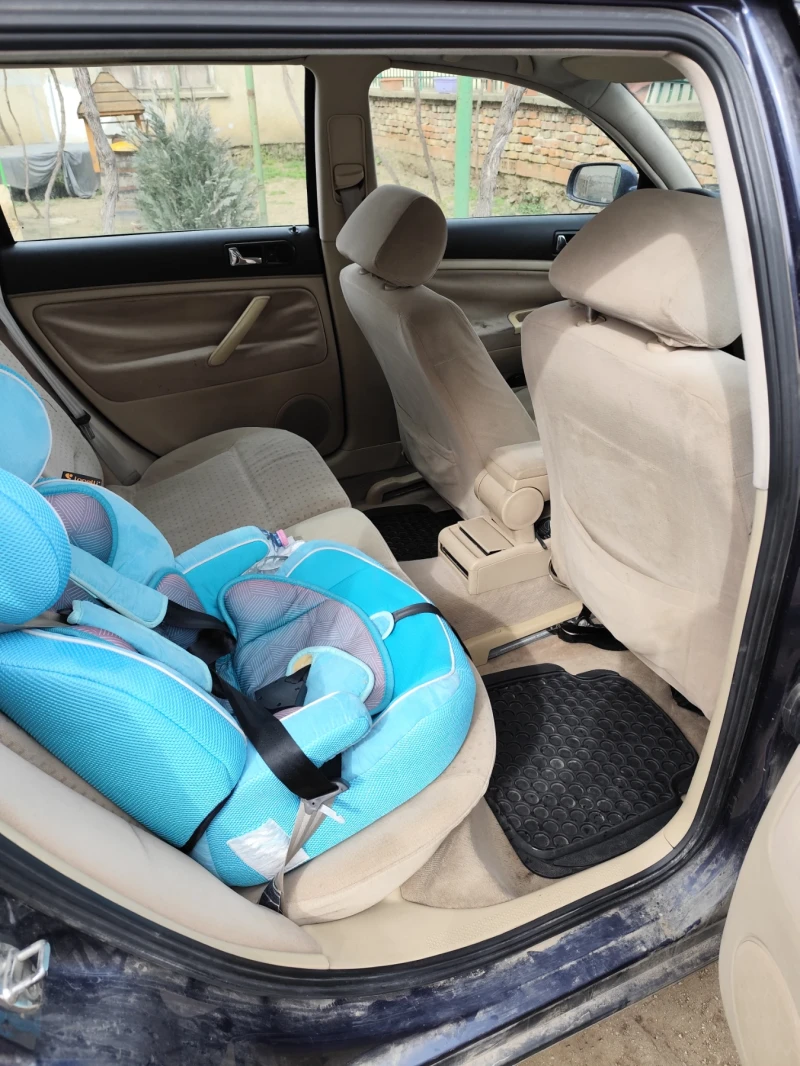 VW Passat 1.8, снимка 7 - Автомобили и джипове - 52918574