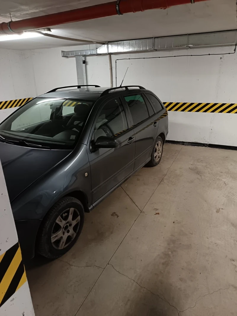 Skoda Fabia Газов инжекцион, снимка 2 - Автомобили и джипове - 52316343