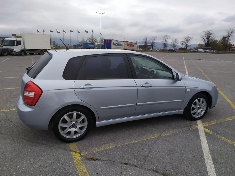 Kia Cerato LD 2.0 G4GC, снимка 4 - Автомобили и джипове - 52394904
