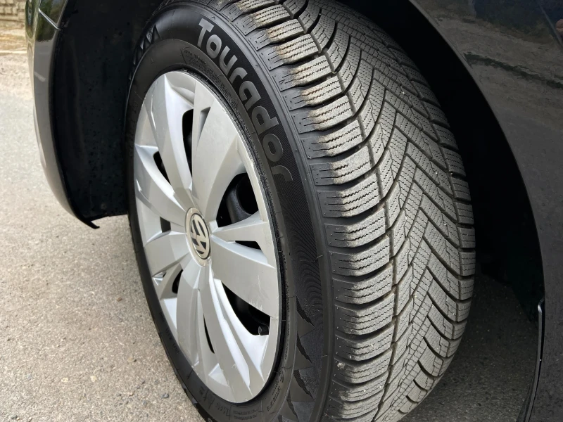 VW Jetta 1.6TDI EDITION* , снимка 15 - Автомобили и джипове - 52942781