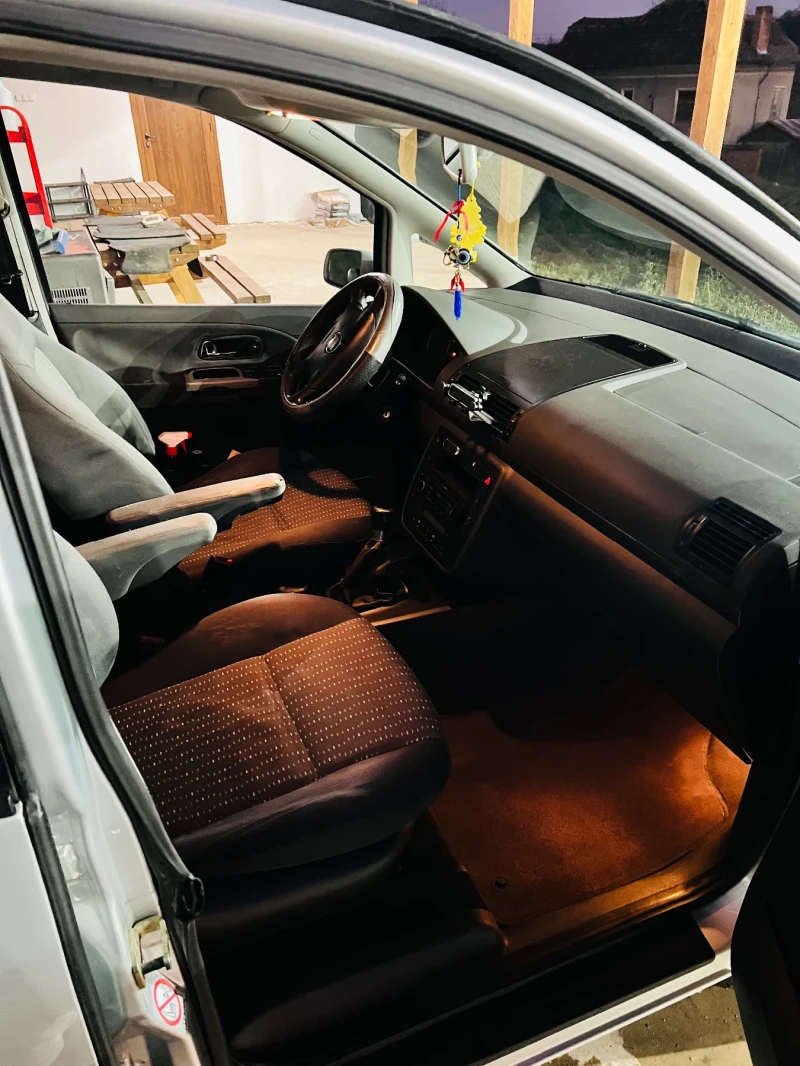 Seat Alhambra, снимка 7 - Автомобили и джипове - 53326996