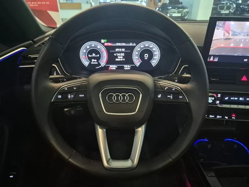 Audi A4 2.0 TFSI Premium - САМО 30% АВАНС!, снимка 16 - Автомобили и джипове - 55621588