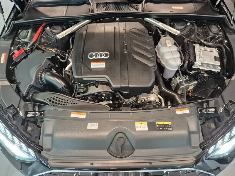 Audi A4 2.0 TFSI Premium - САМО 30% АВАНС!, снимка 11 - Автомобили и джипове - 55621588