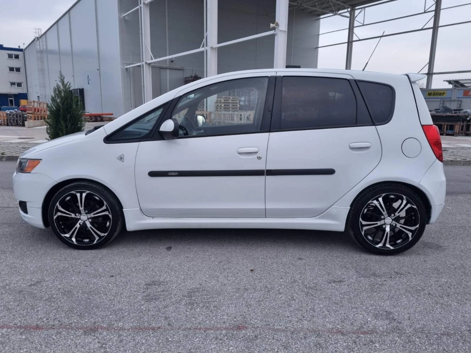 Mitsubishi Colt 1.3i + Газ  - изображение 6