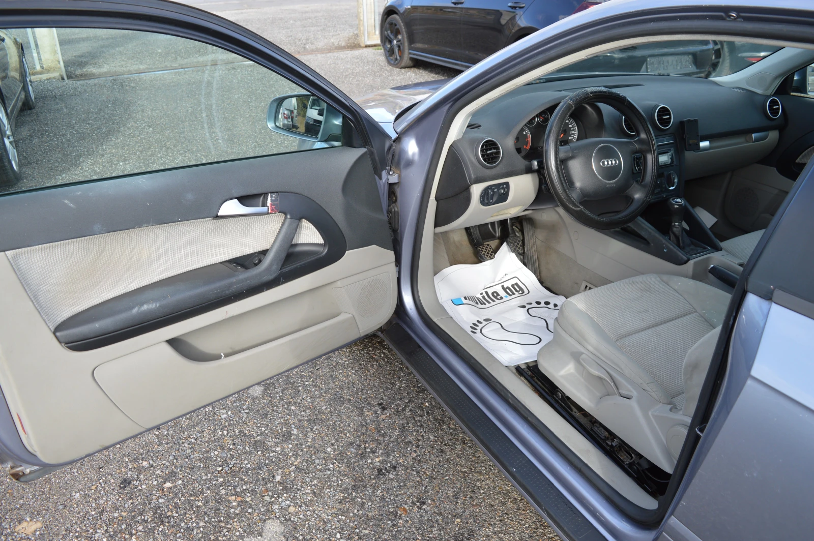 Audi A3 1.6 Benzin-KLIMATRONIK-6 skorosti - изображение 9