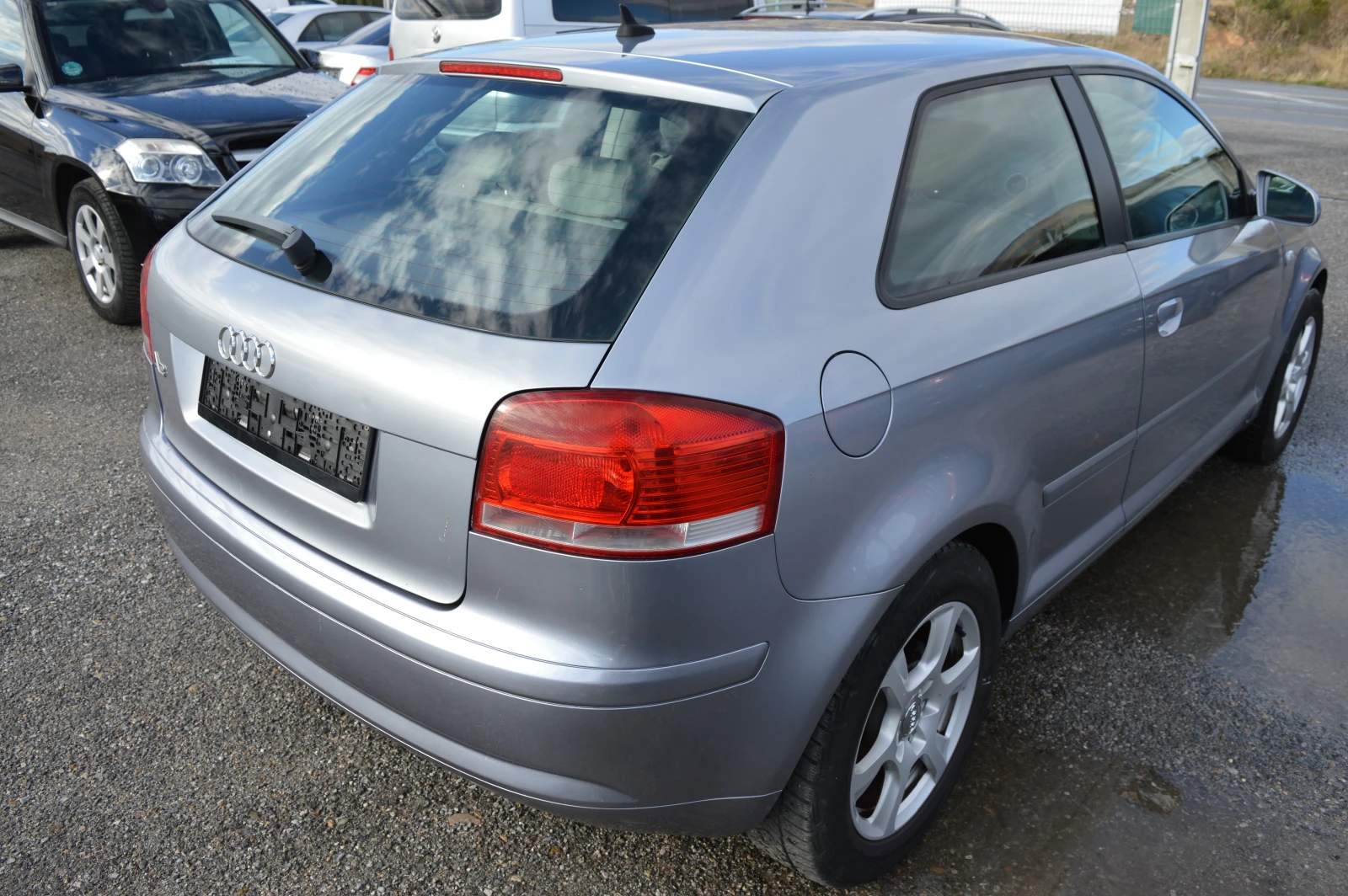 Audi A3 1.6 Benzin-KLIMATRONIK-6 skorosti - изображение 5