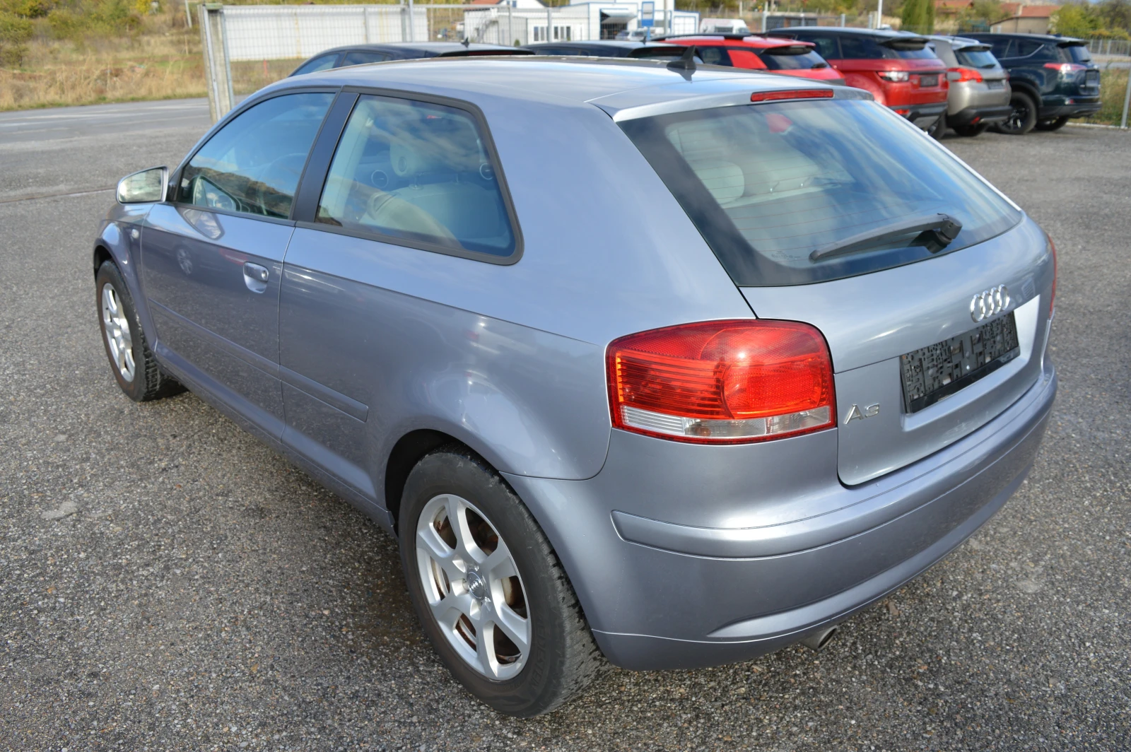 Audi A3 1.6 Benzin-KLIMATRONIK-6 skorosti - изображение 7