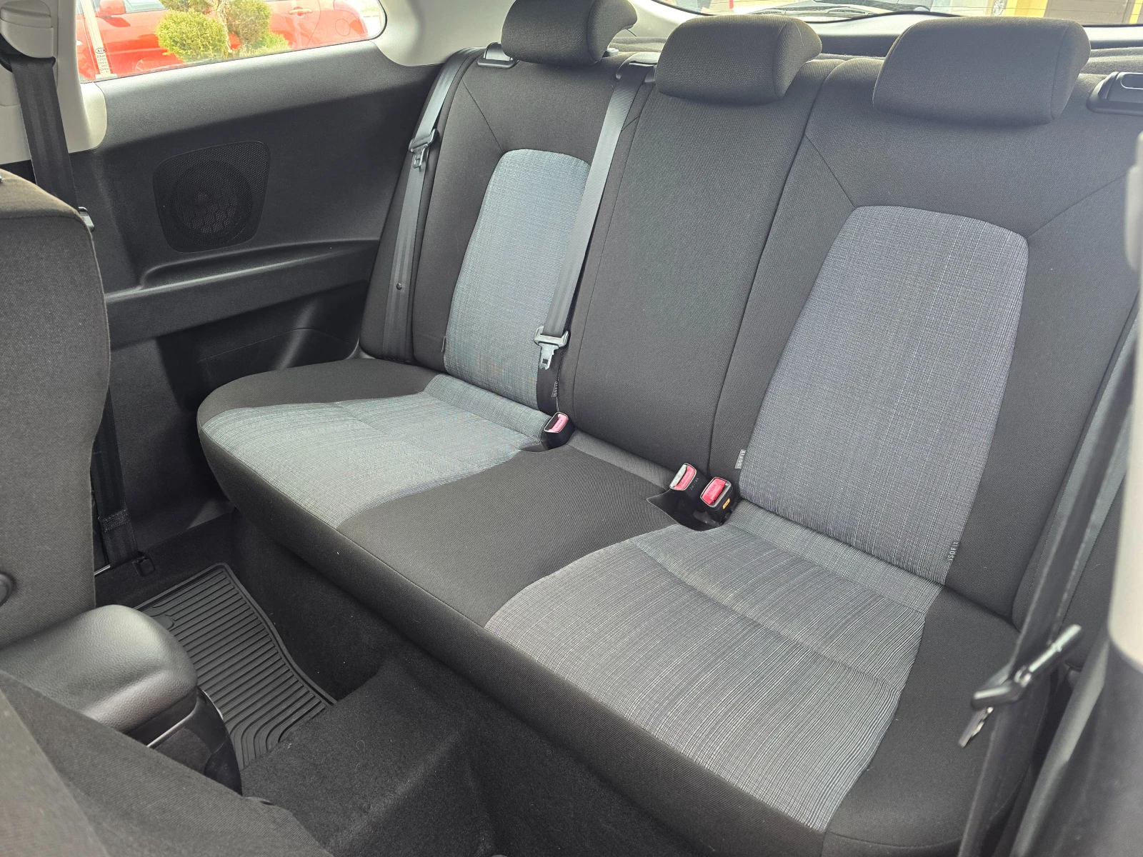 Kia Pro ceed 1, 4 BENZIN, снимка 11 - Автомобили и джипове - 53834069