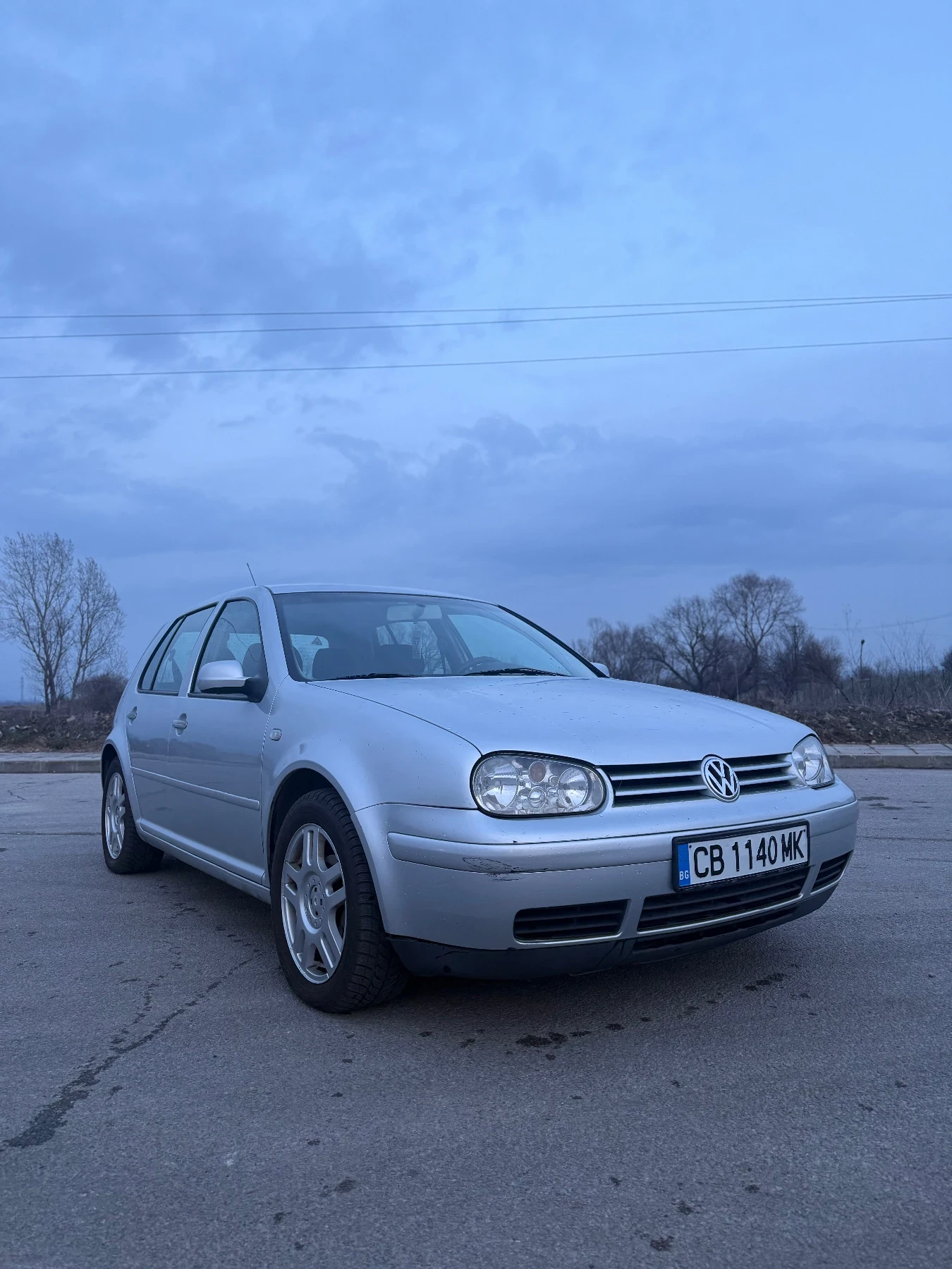 VW Golf 1.6 с газ, снимка 2 - Автомобили и джипове - 53879027