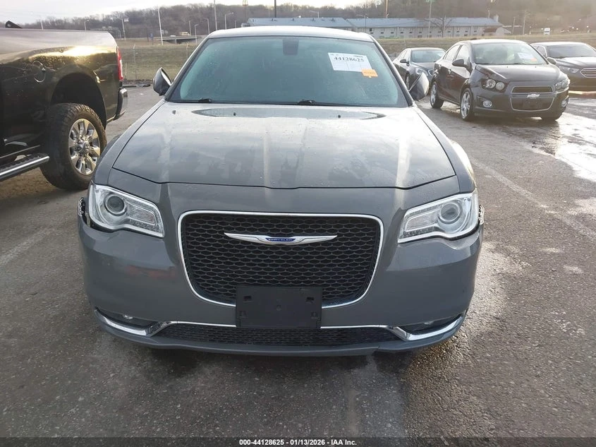 Chrysler 300c 3.6l 300 Touring, снимка 12 - Автомобили и джипове - 53906736