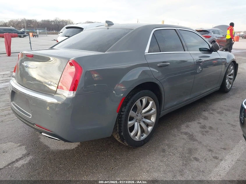 Chrysler 300c 3.6l 300 Touring, снимка 4 - Автомобили и джипове - 53906736