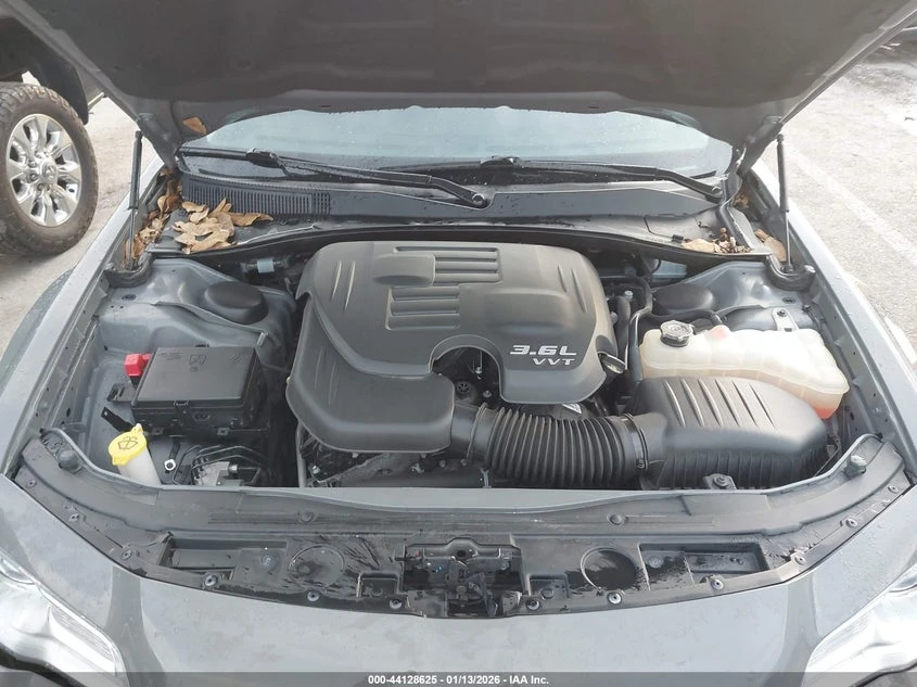 Chrysler 300c 3.6l 300 Touring, снимка 10 - Автомобили и джипове - 53906736