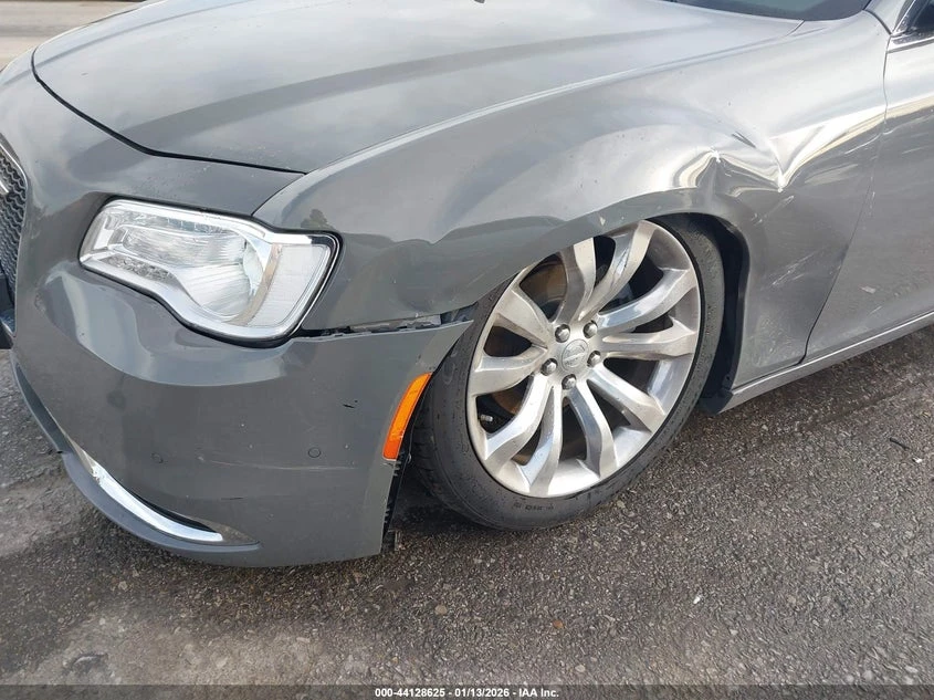 Chrysler 300c 3.6l 300 Touring, снимка 6 - Автомобили и джипове - 53906736