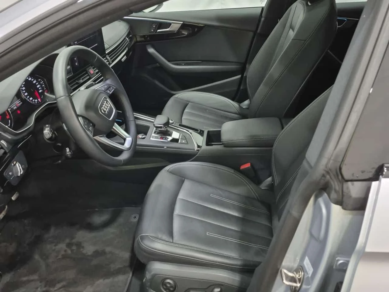 Audi A5  | DISTRONIC | MEMORY | ДВА КЛЮЧА | , снимка 10 - Автомобили и джипове - 54070608