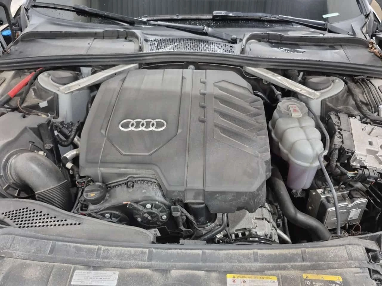 Audi A5  | DISTRONIC | MEMORY | ДВА КЛЮЧА | , снимка 16 - Автомобили и джипове - 54070608