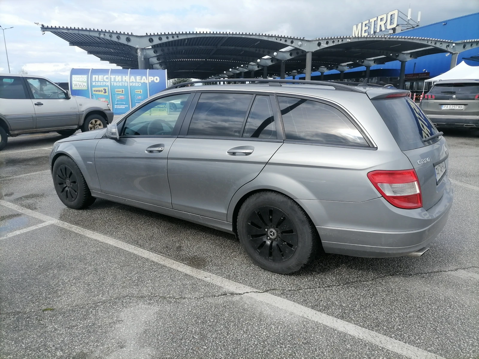 Mercedes-Benz C 220, снимка 2 - Автомобили и джипове - 54096328