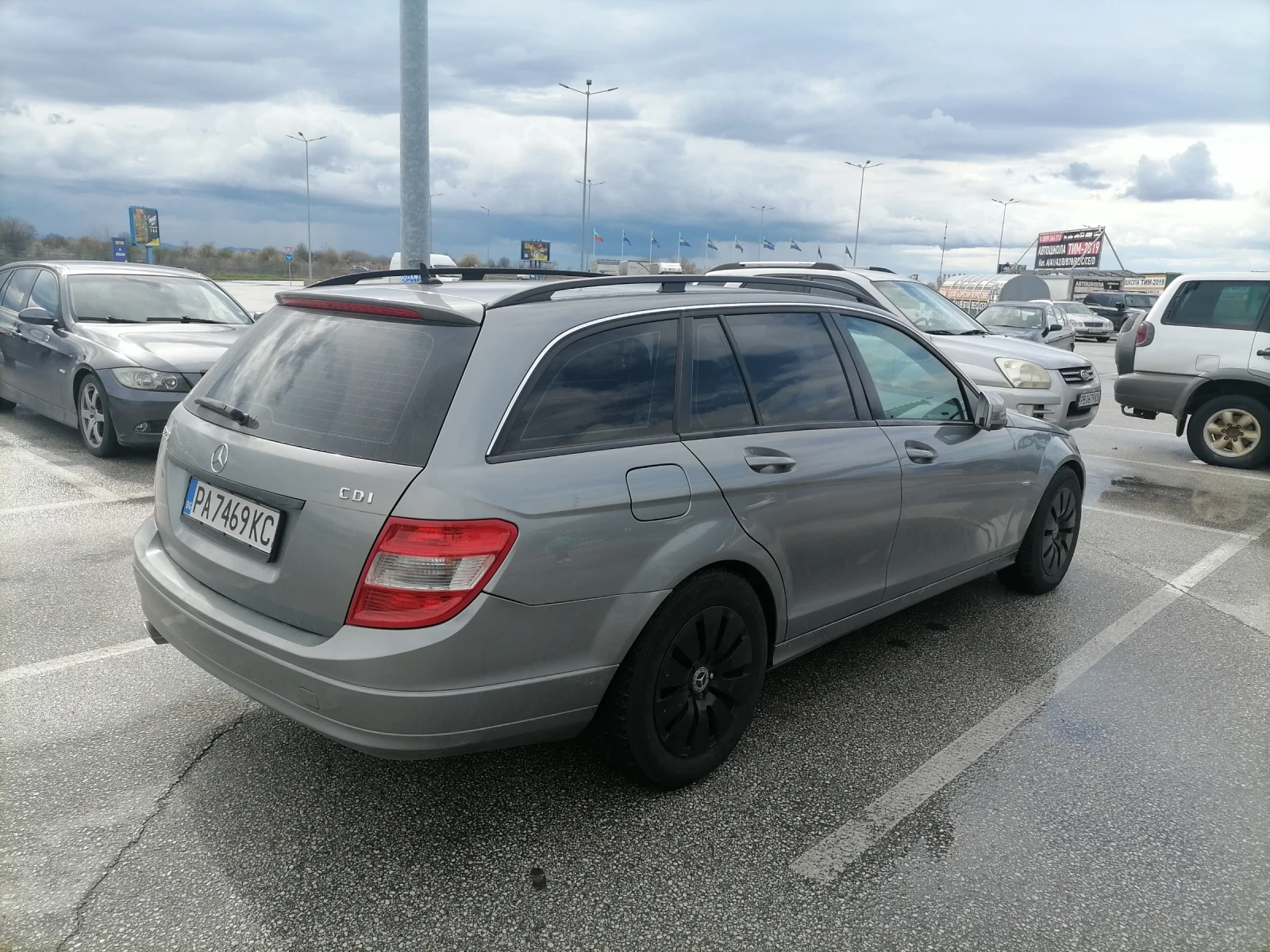 Mercedes-Benz C 220, снимка 3 - Автомобили и джипове - 54096328
