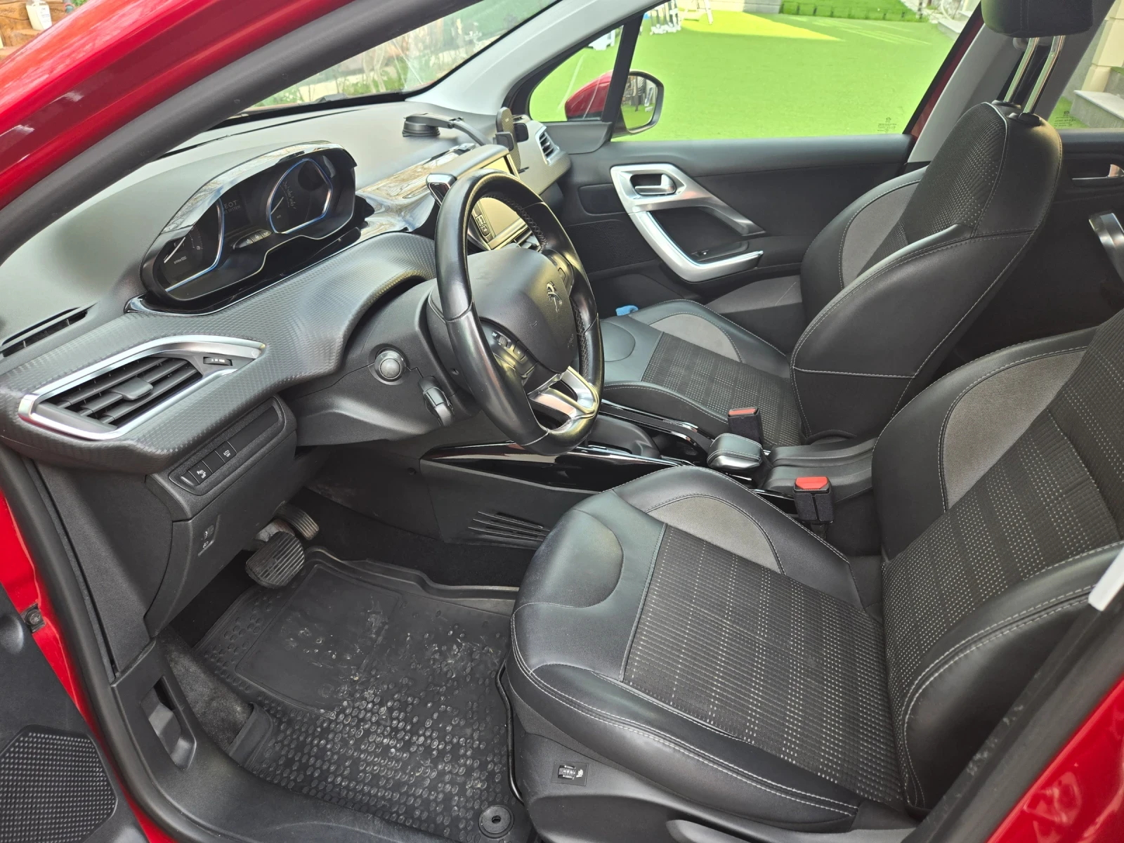 Peugeot 2008, снимка 9 - Автомобили и джипове - 54296196