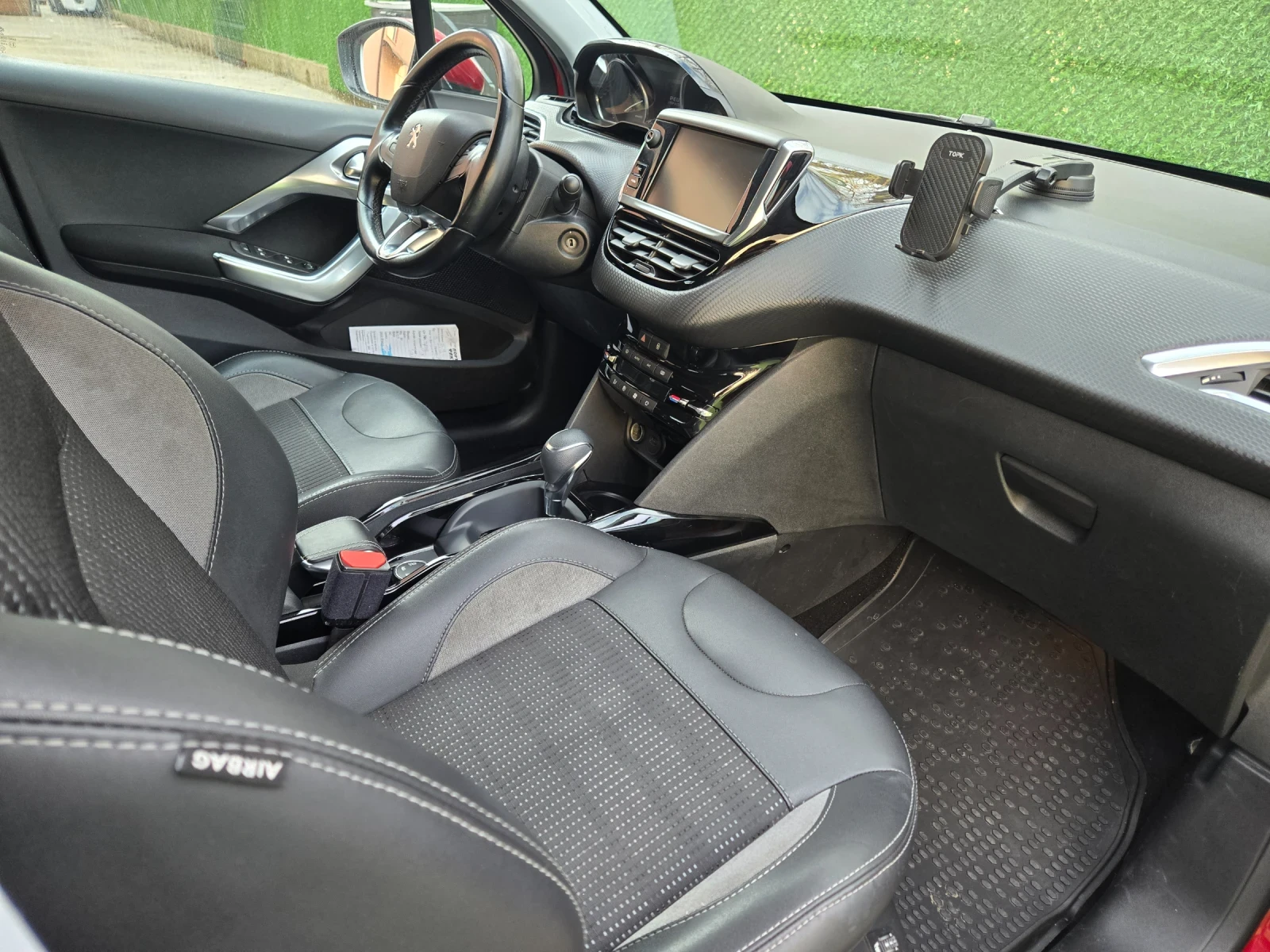 Peugeot 2008, снимка 8 - Автомобили и джипове - 54296196