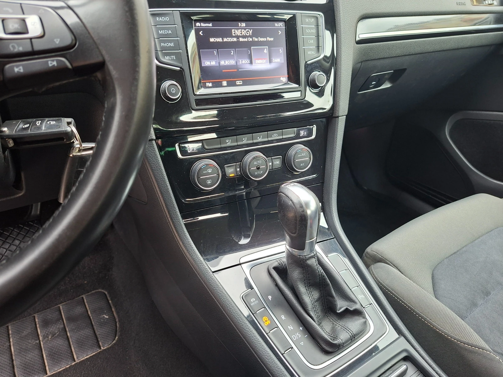 VW Golf 1.6.TDI.AVTOMAT | Mobile.bg � ����������� 12