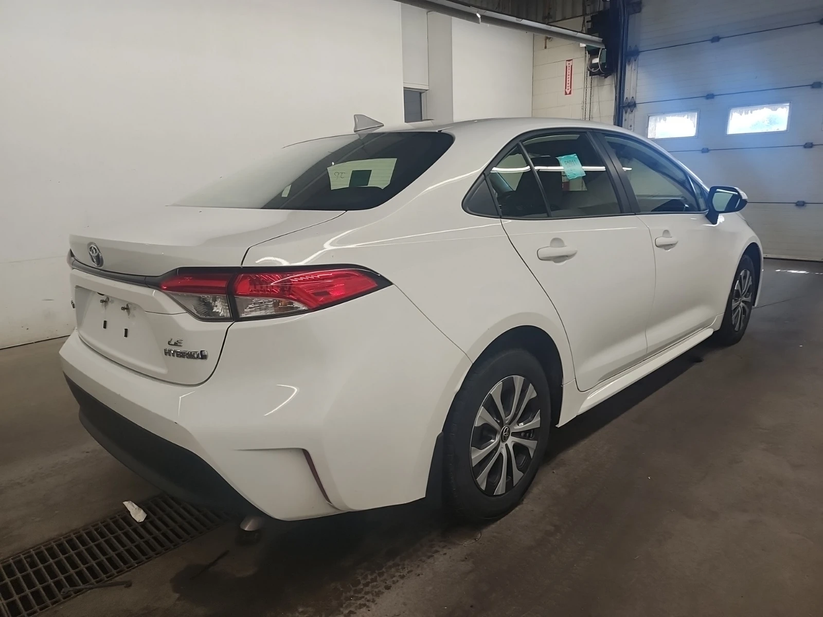Toyota Corolla HYBRID LE * Blind Spot * CARFAX * АВТО КРЕДИТ * , снимка 4 - Автомобили и джипове - 54704250
