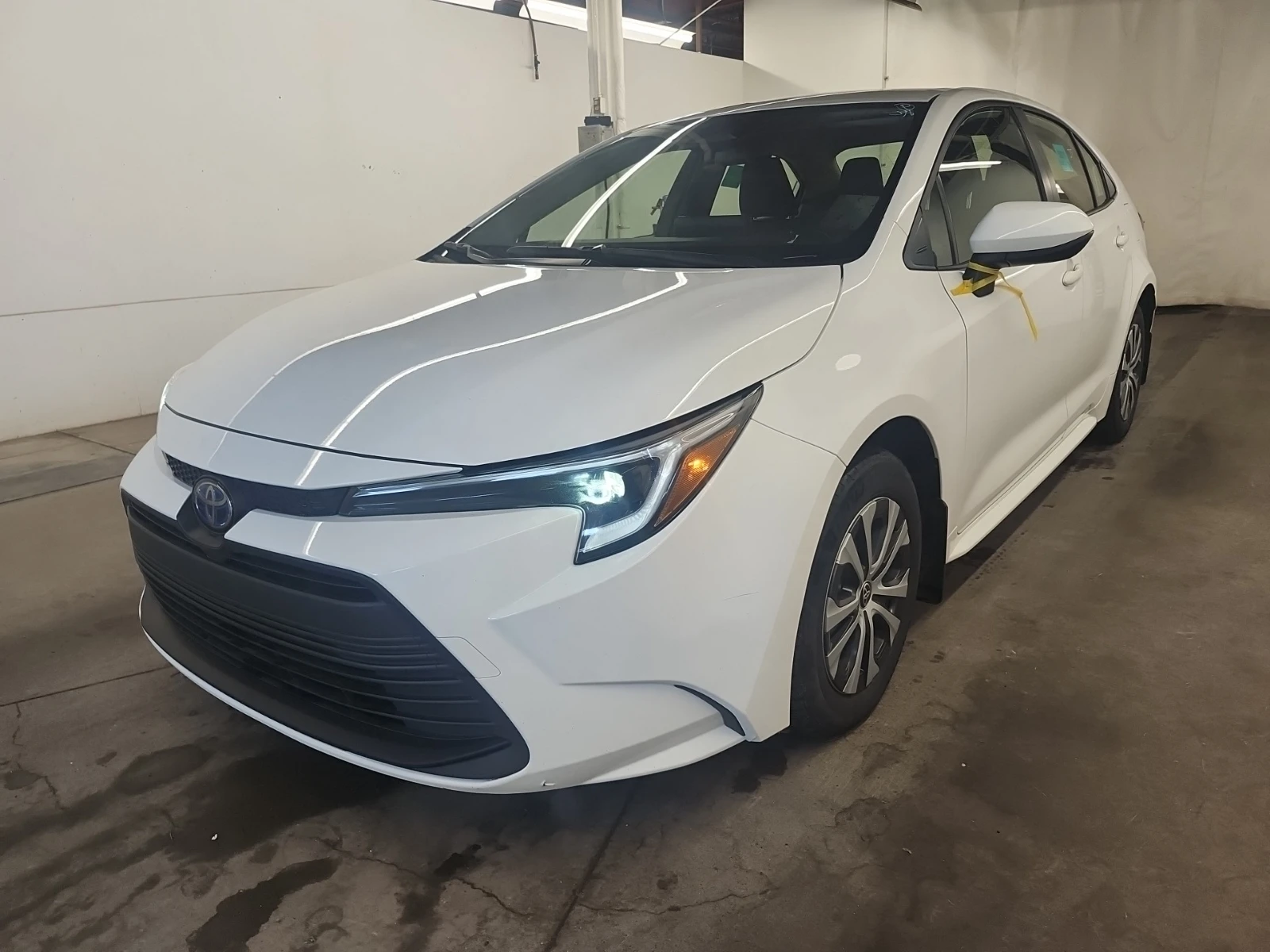 Toyota Corolla HYBRID LE * Blind Spot * CARFAX * АВТО КРЕДИТ * 