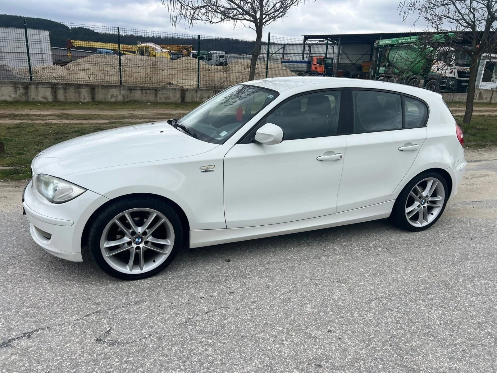 BMW 116, снимка 3 - Автомобили и джипове - 54944521