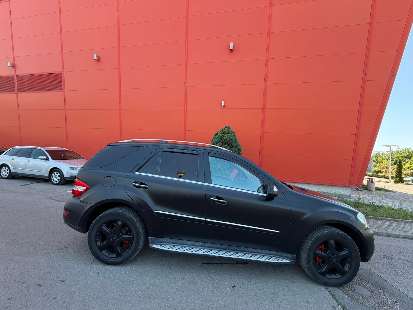 Mercedes-Benz ML 350 * ЧЕРЕН* МАТ* FACELIFT* УНИКАТ, снимка 3 - Автомобили и джипове - 55040245