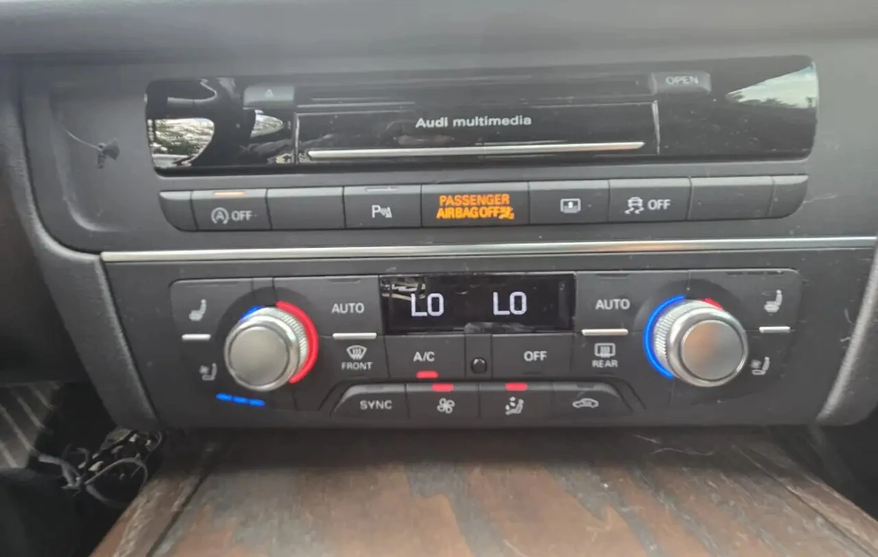 Audi A6  3.0T Quattro Technik / ОБДУХВАНЕ / ДИСТРОНИК , снимка 10 - Автомобили и джипове - 55475464