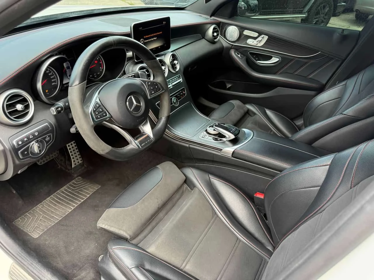 Mercedes-Benz C 43 AMG * АВТОКРЕДИТ * БЕЗ ЗАБЕЛЕЖКИ * ПРЕДСТАВИТЕЛСТВО, снимка 8 - Автомобили и джипове - 55627496