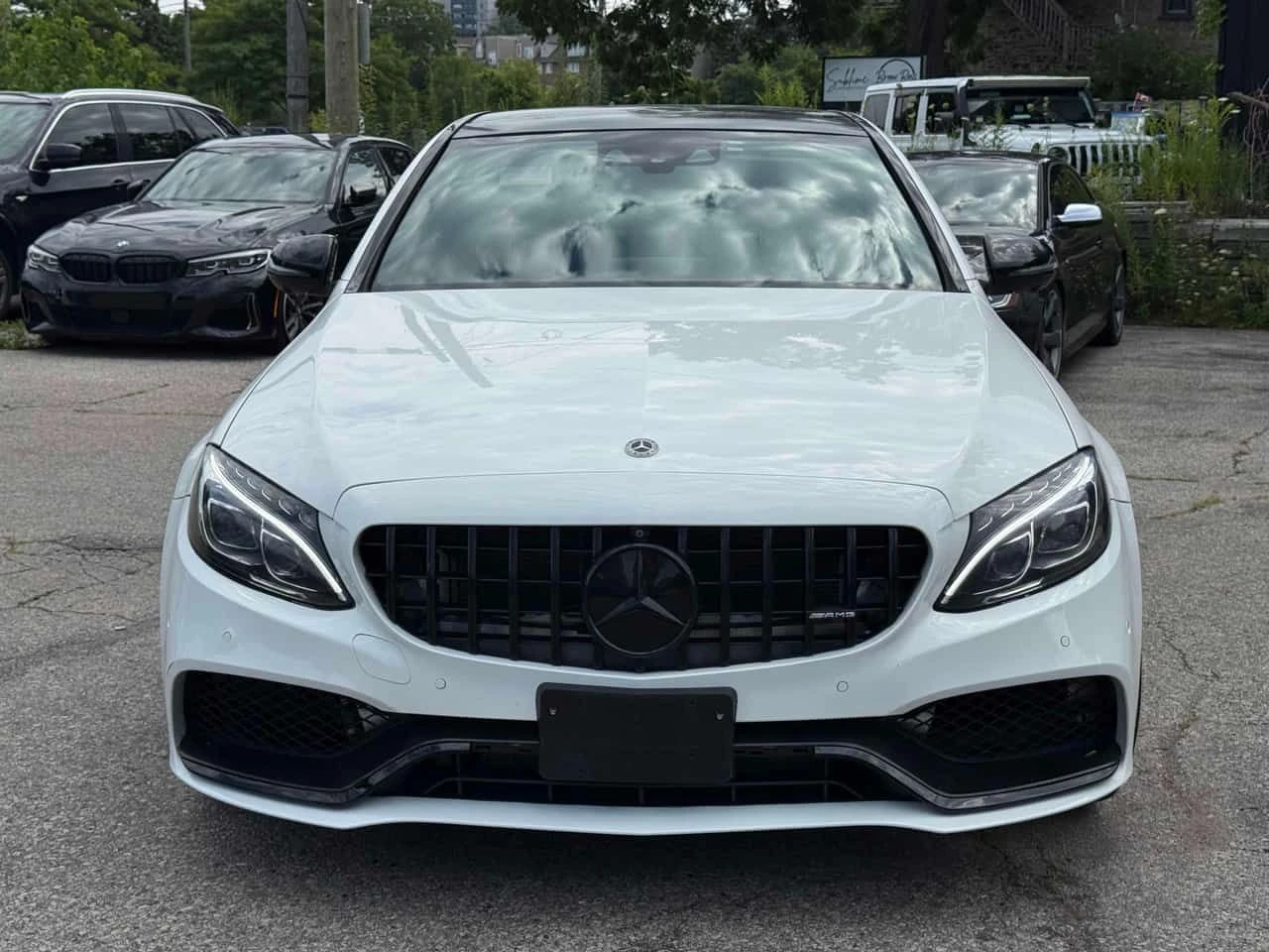 Mercedes-Benz C 43 AMG * АВТОКРЕДИТ * БЕЗ ЗАБЕЛЕЖКИ * ПРЕДСТАВИТЕЛСТВО, снимка 2 - Автомобили и джипове - 55627496