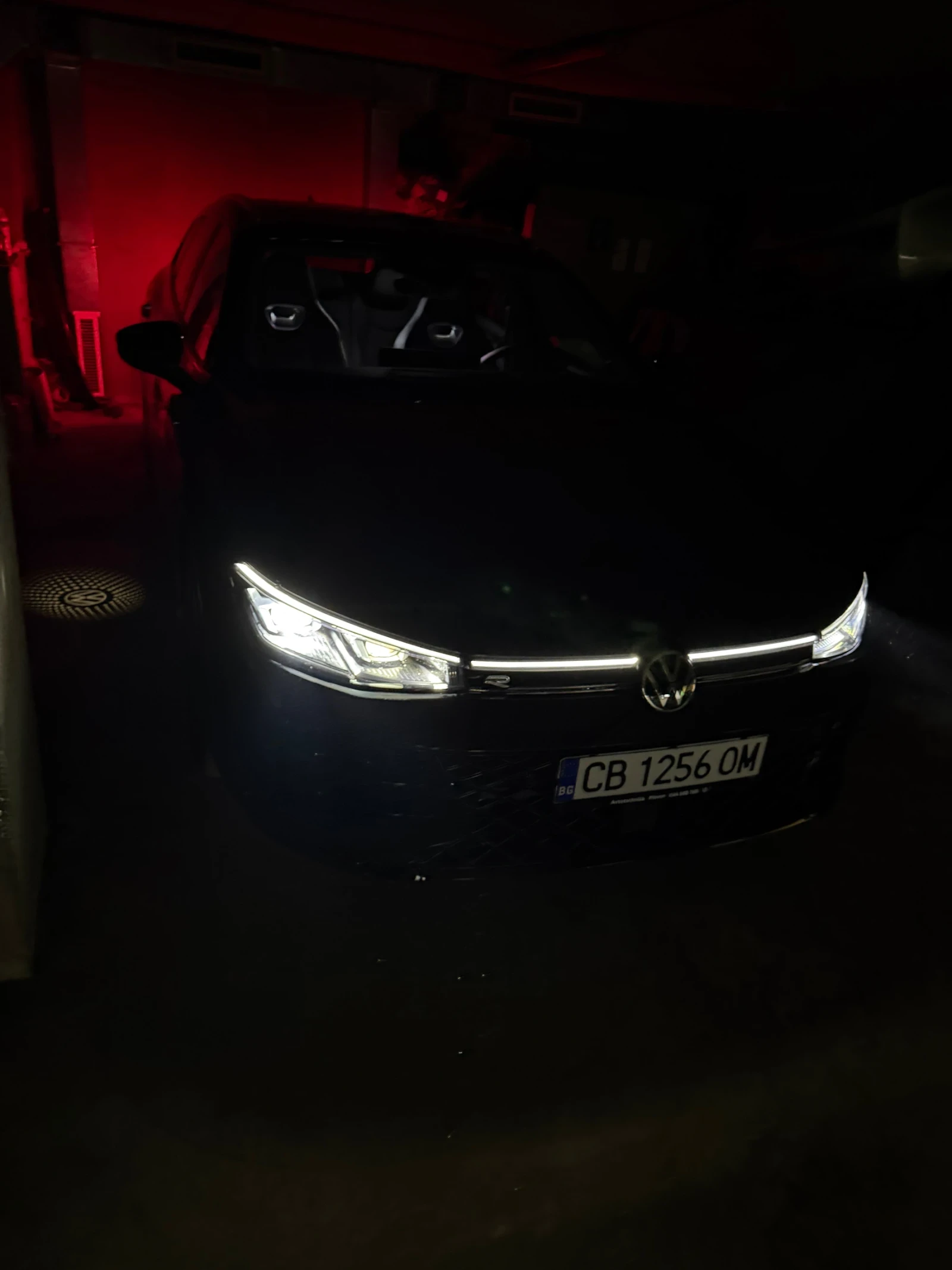 VW Passat R-Line Plus 2.0 TDI DSG 4MOTION, снимка 7 - Автомобили и джипове - 56294727