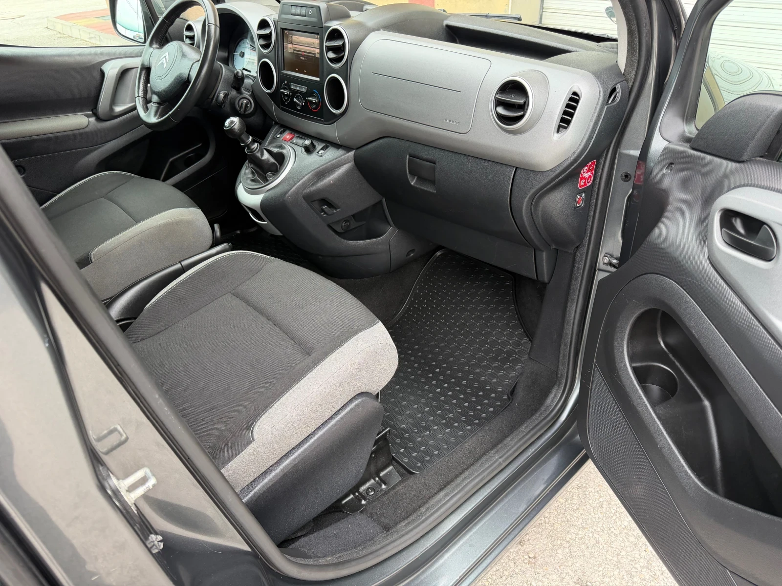 Citroen Berlingo 1.6 HDI 120�.�. FACE EURO 6  �������� | Mobile.bg � ����������� 15