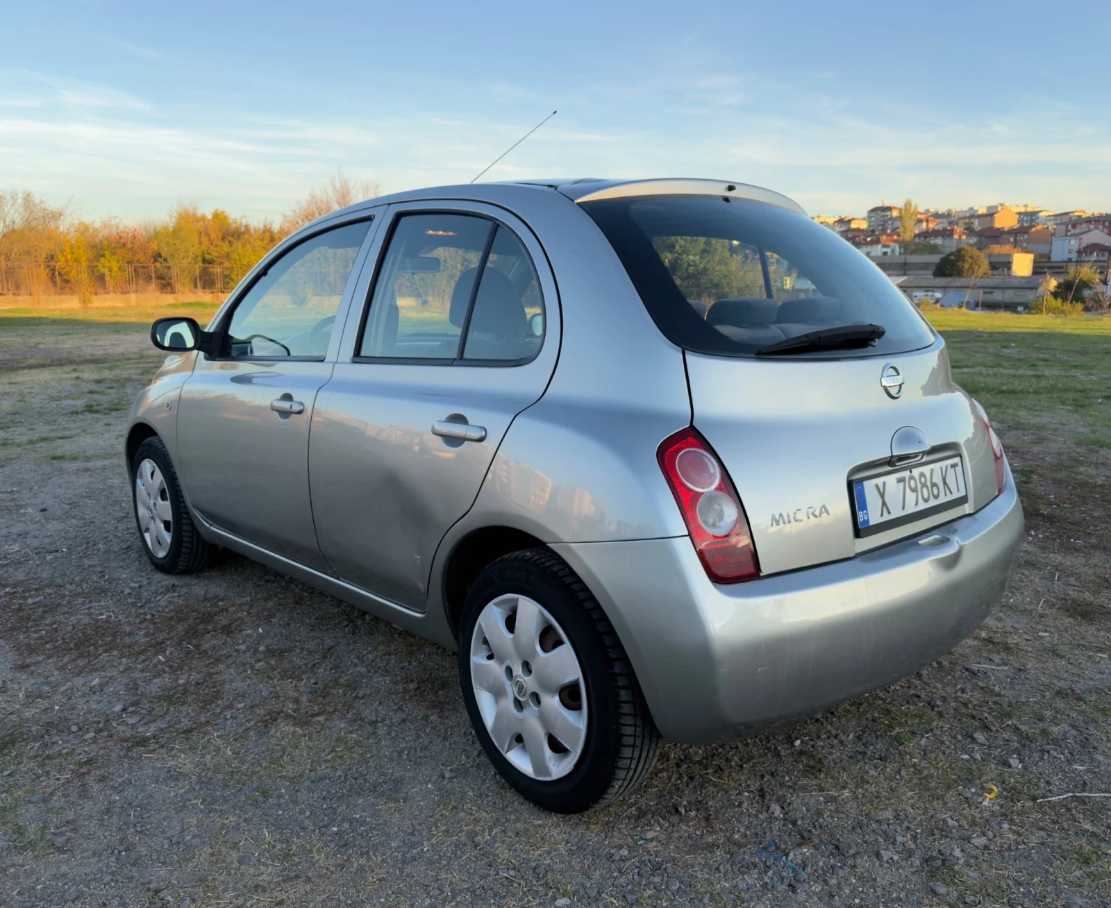 Nissan Micra 1.2i, снимка 5 - Автомобили и джипове - 56638920