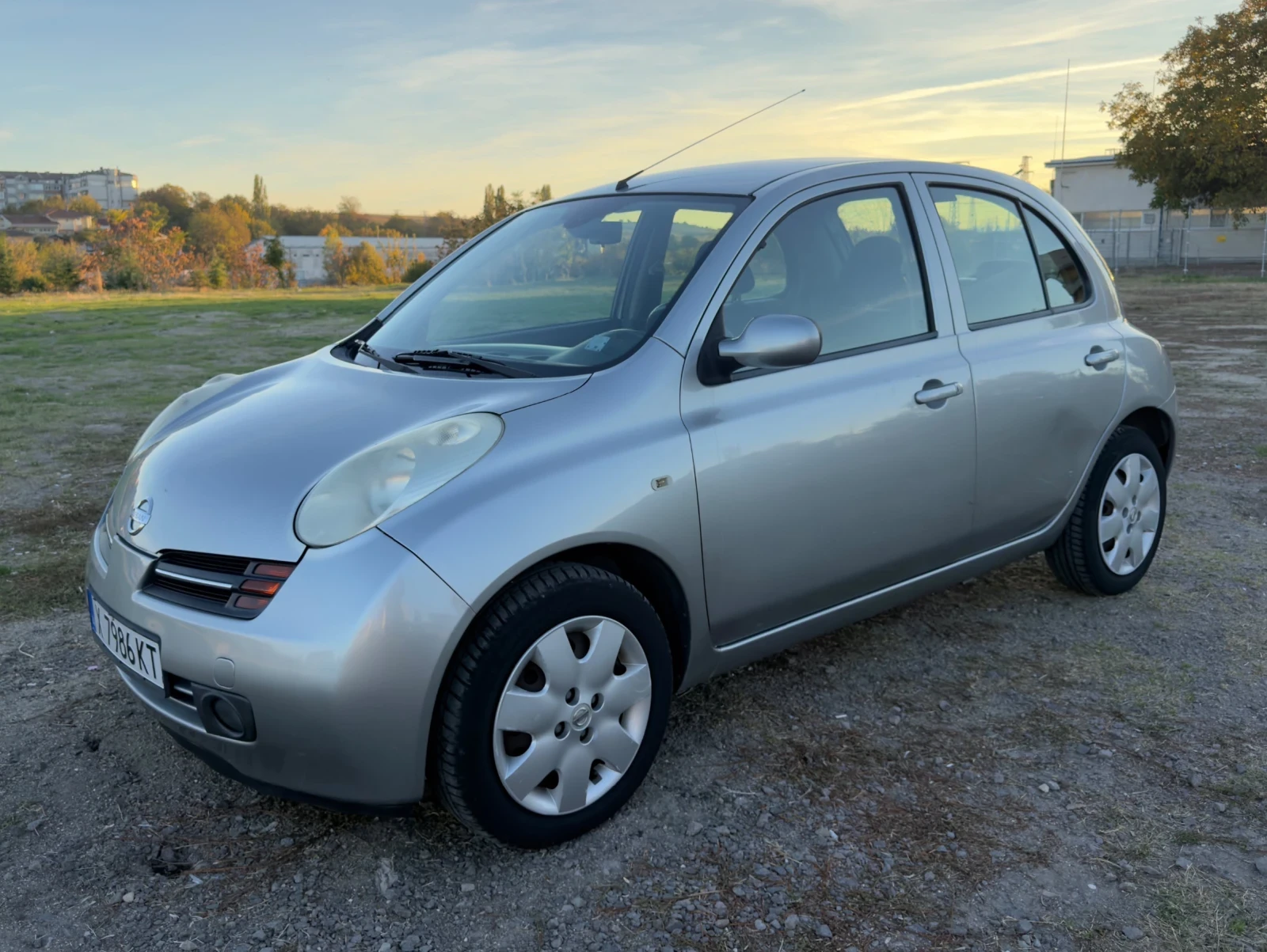 Nissan Micra 1.2i, снимка 7 - Автомобили и джипове - 56638920