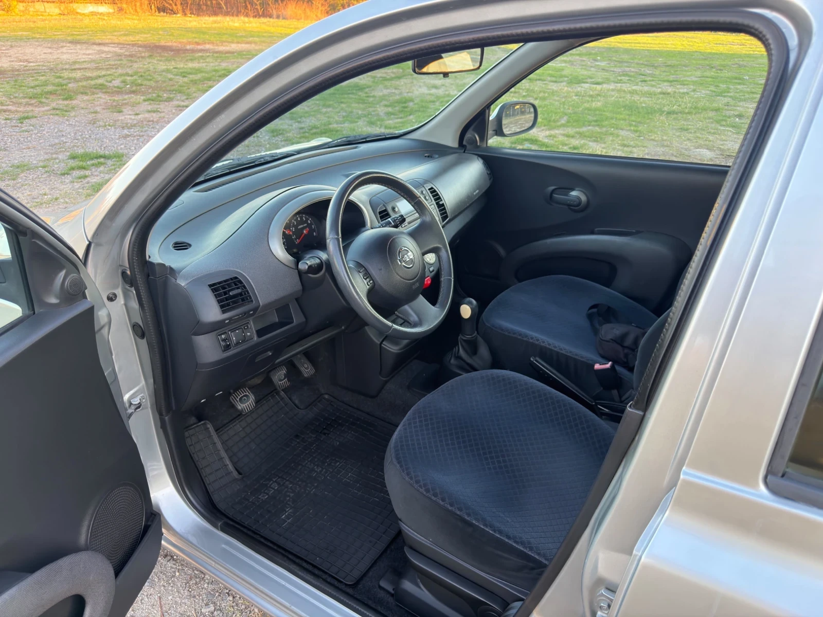Nissan Micra 1.2i, снимка 8 - Автомобили и джипове - 56638920