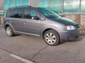 VW Touran 1.4TSI 140коня КЛИМАТРОНИК НАВИГАЦИЯ ОБСЛУЖЕН, снимка 11