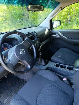 Nissan Navara Пикап, снимка 14