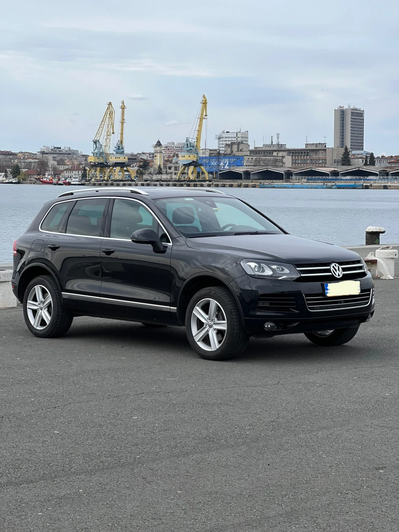 VW Touareg 3.0 TDI Exclusive, снимка 2 - Автомобили и джипове - 46651492