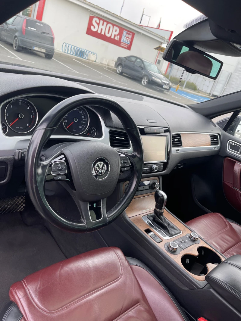 VW Touareg 3.0 TDI Exclusive, снимка 5 - Автомобили и джипове - 46651492