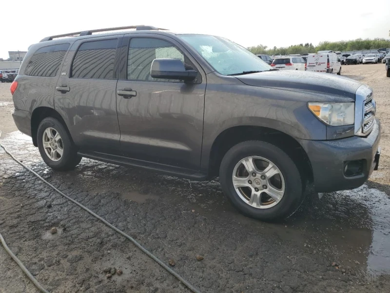 Toyota Sequoia, снимка 2 - Автомобили и джипове - 49166664