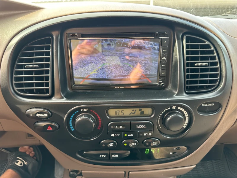 Toyota Sequoia 4.7i ГАЗ, снимка 14 - Автомобили и джипове - 51432361