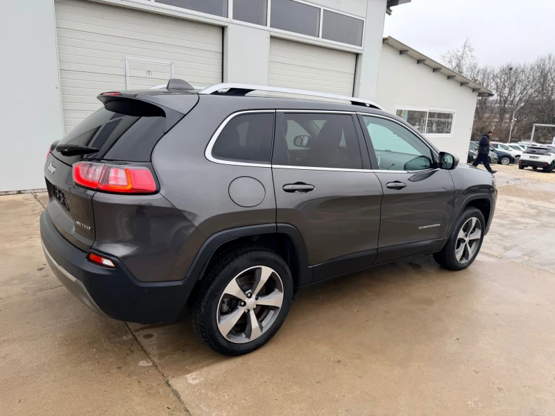 Jeep Cherokee 2.2Mjt AWD Active Drive OVERLAND* UNIKAT* , снимка 14 - Автомобили и джипове - 52881154