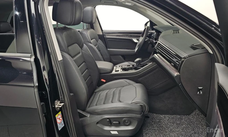 VW Touareg, снимка 11 - Автомобили и джипове - 53053828