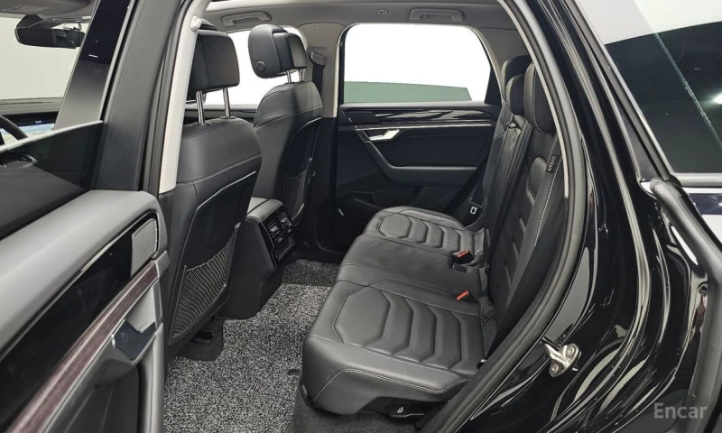 VW Touareg, снимка 12 - Автомобили и джипове - 53053828