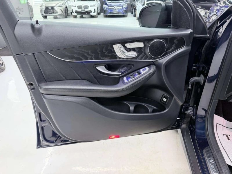 Mercedes-Benz GLC * GLC300 4M * CARFAX * ЦЕНА ДО БГ, снимка 6 - Автомобили и джипове - 53259586