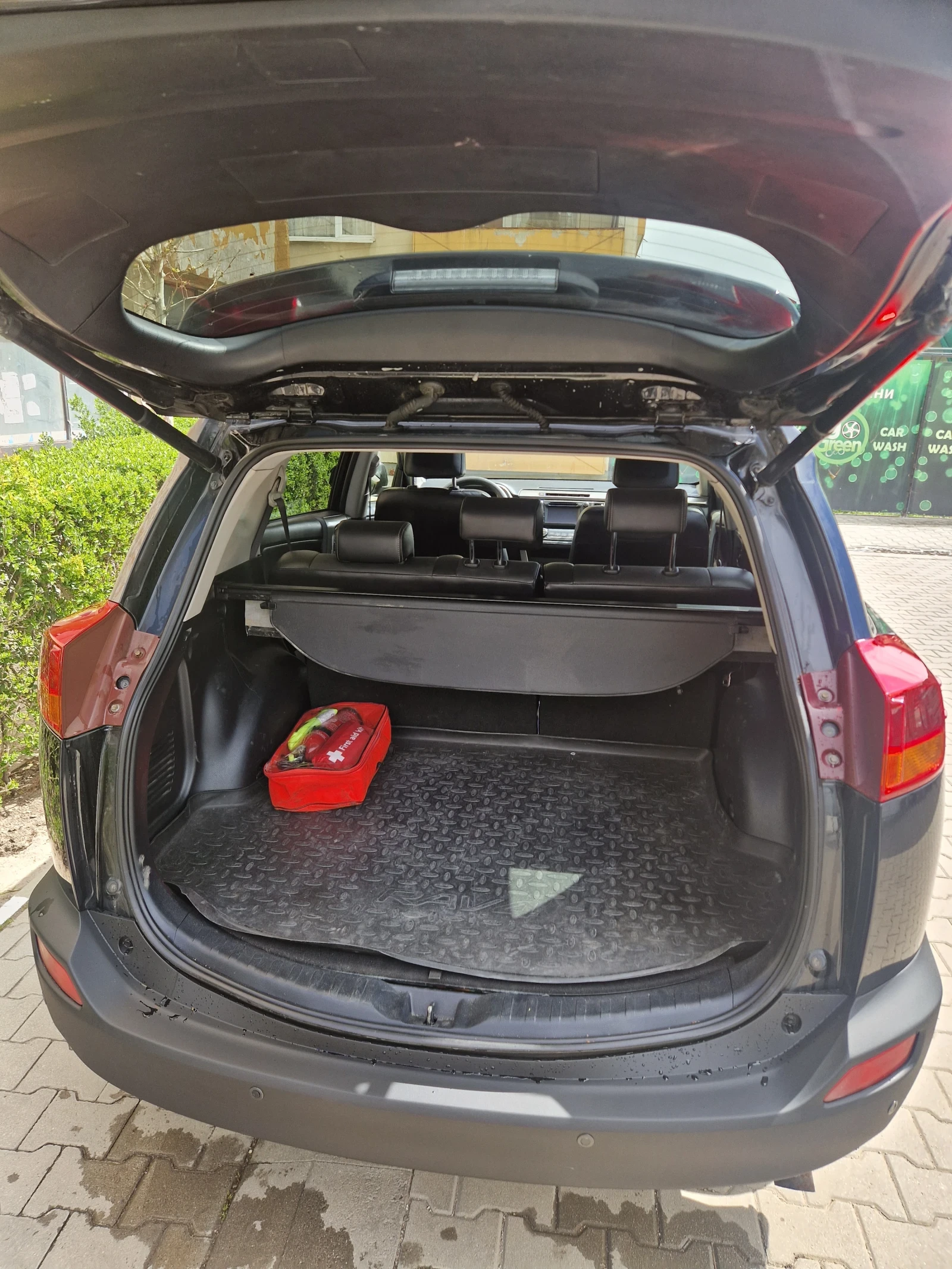 Toyota Rav4 2, 0 VVT-I CVT Luxury LHD - изображение 9