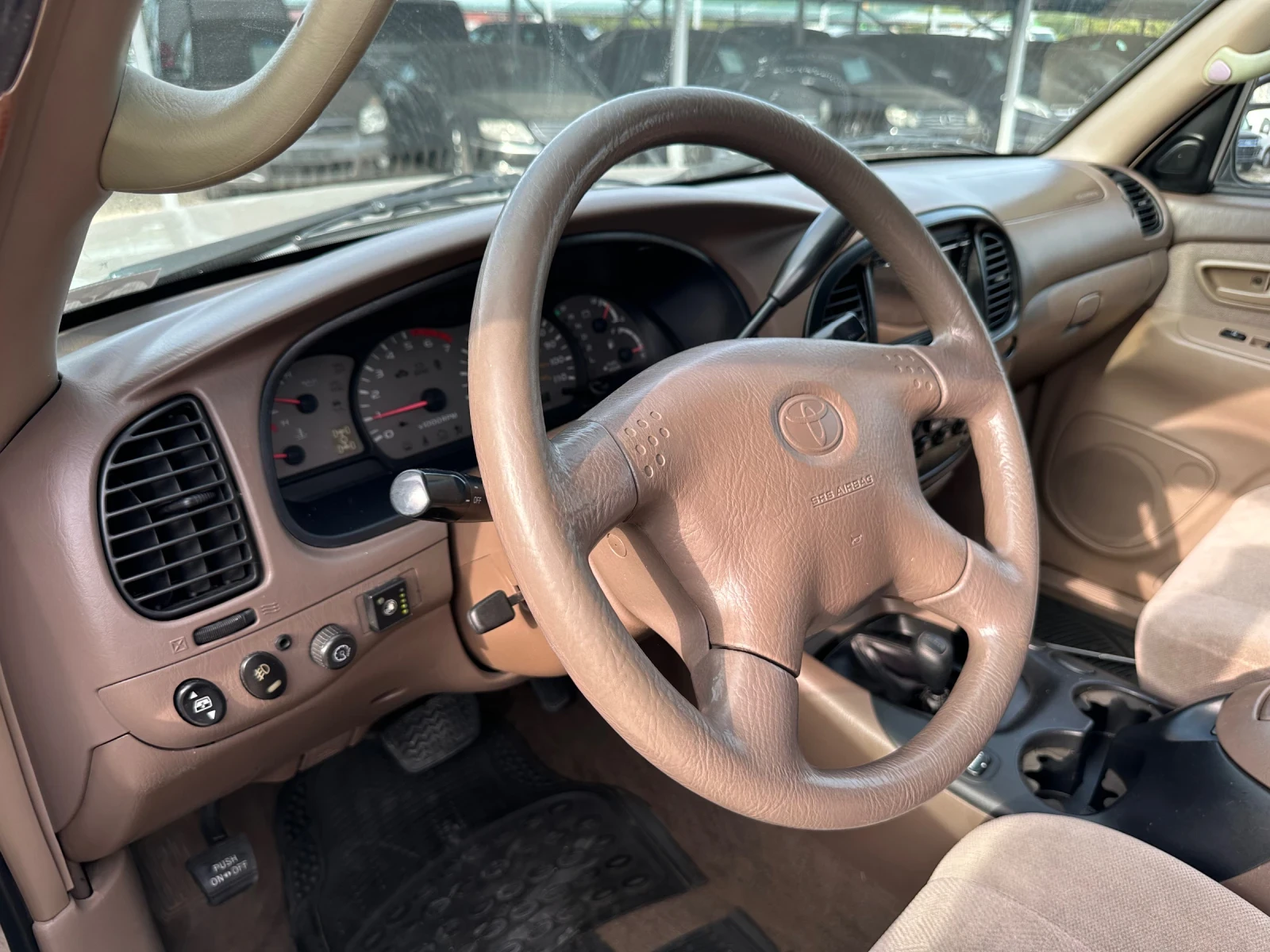 Toyota Sequoia 4.7i ГАЗ - изображение 8