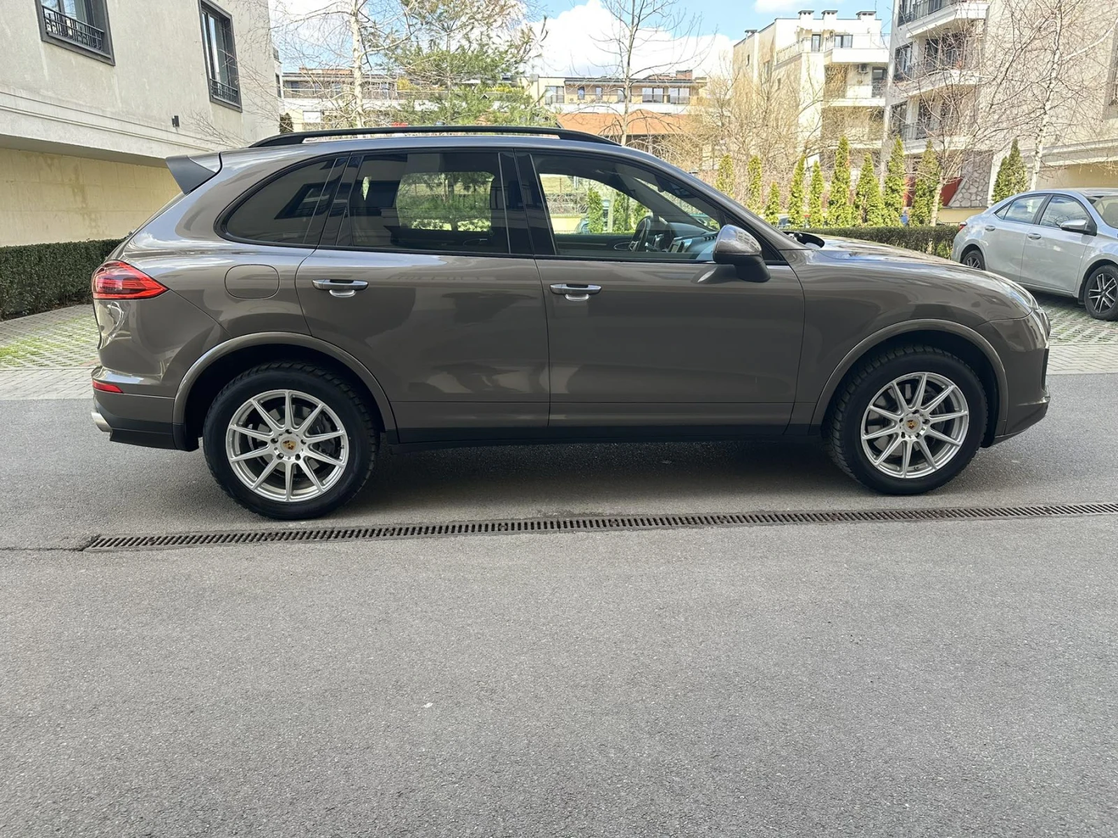 Porsche Cayenne 3.6, снимка 8 - Автомобили и джипове - 53877969