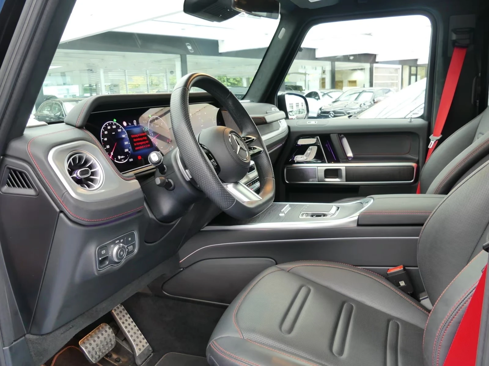 Mercedes-Benz G 450 d/AMG/4-MATIC/FACELIFT/NIGHT/BURM/CAMERA/KEYLESS/, снимка 7 - Автомобили и джипове - 54027771